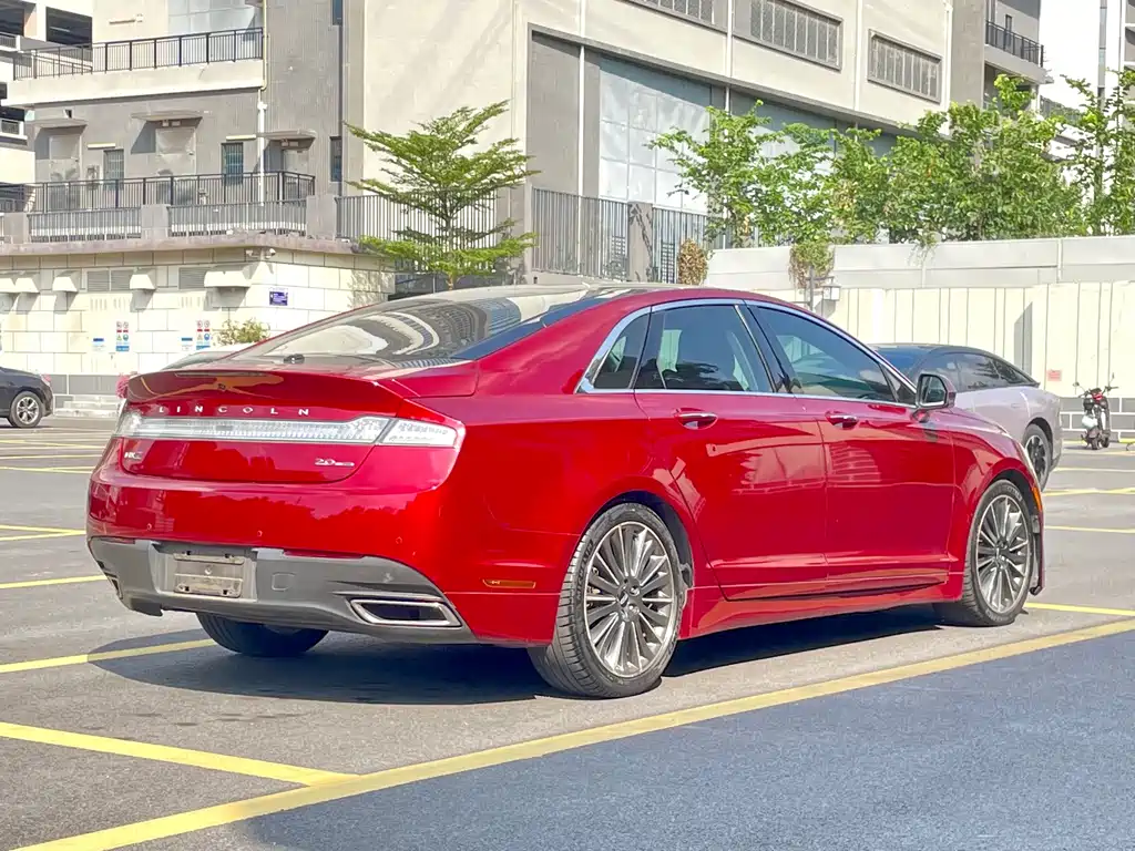 Lincoln MKZ — миниатюра 7
