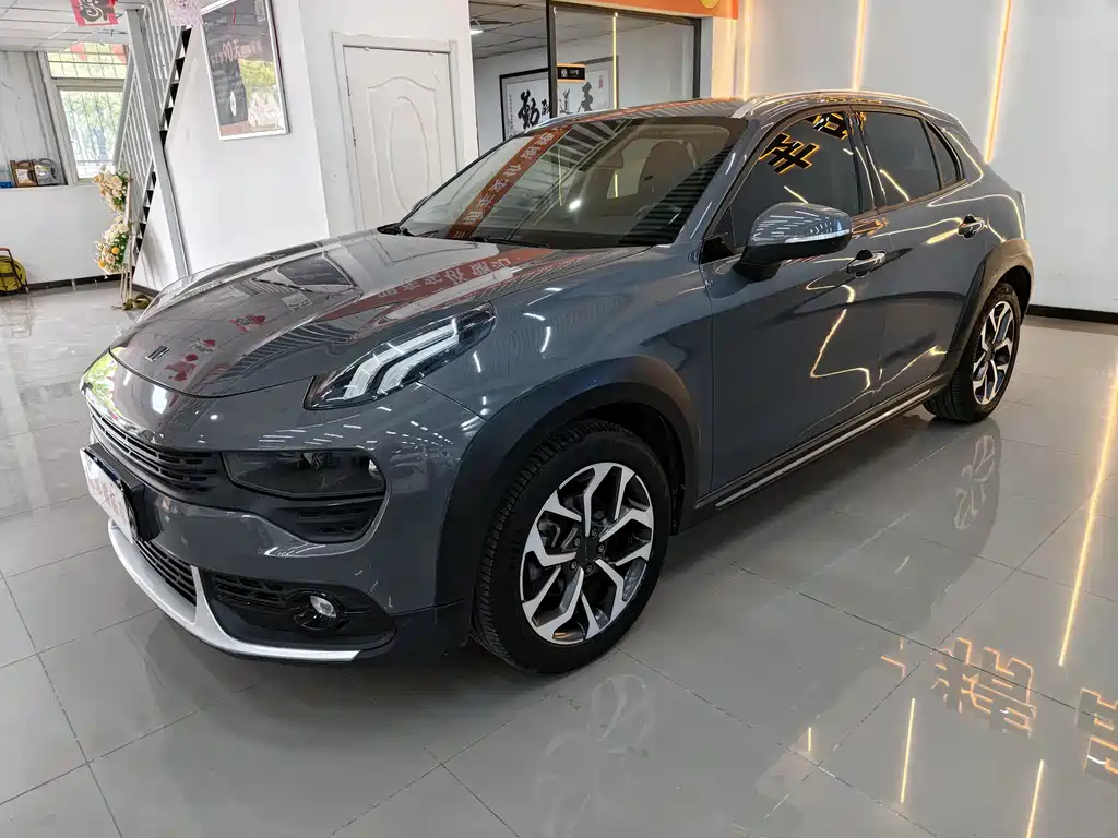 Купить Lynk & Co 02