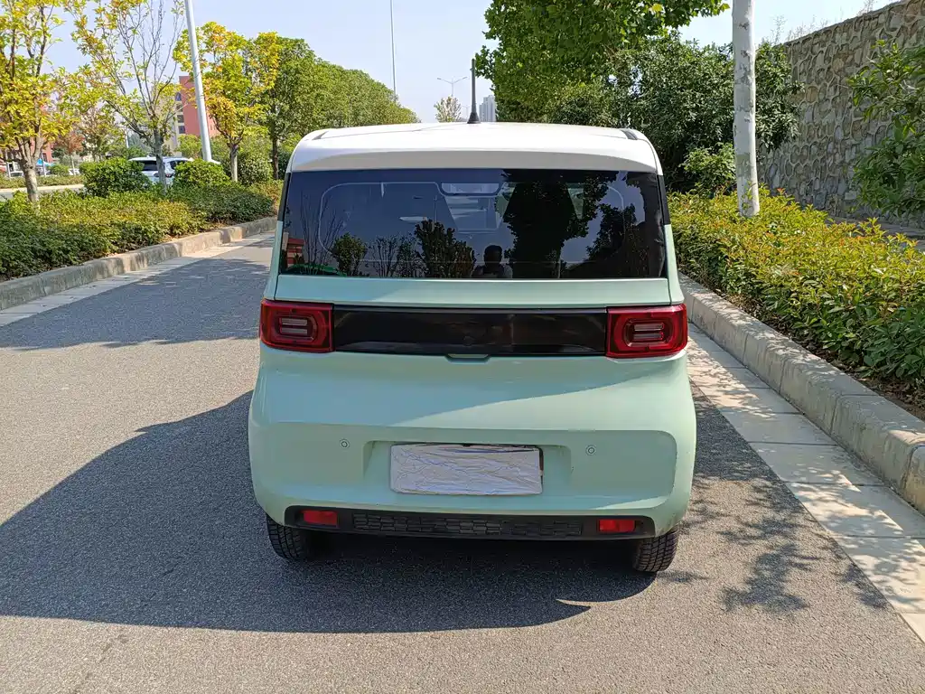 Wuling MINIEV — миниатюра 5