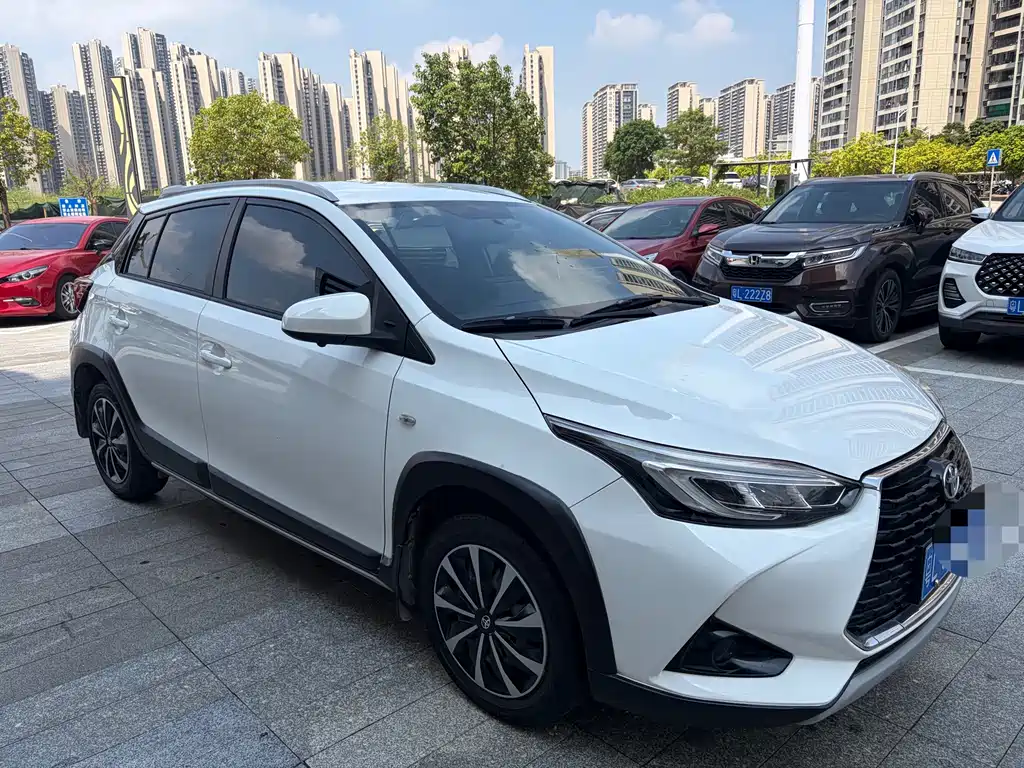 Toyota Yaris L — миниатюра 5