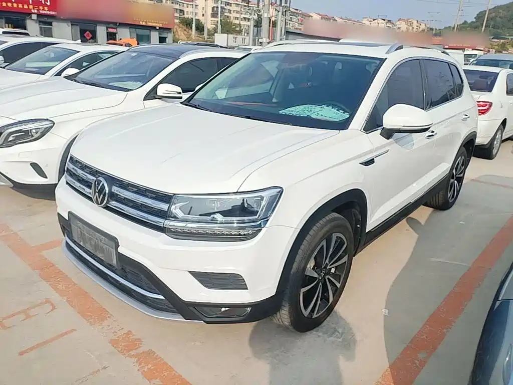 Volkswagen Tharu — миниатюра 2