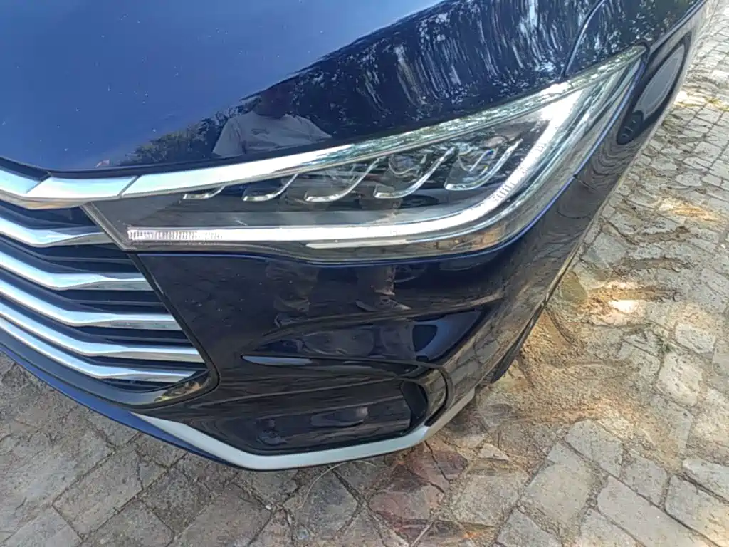 BYD MAX — миниатюра 24