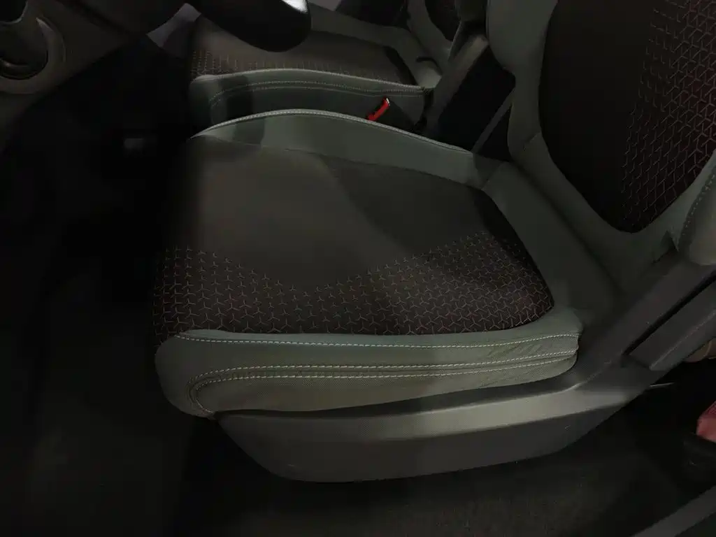 Baojun E200 — миниатюра 20