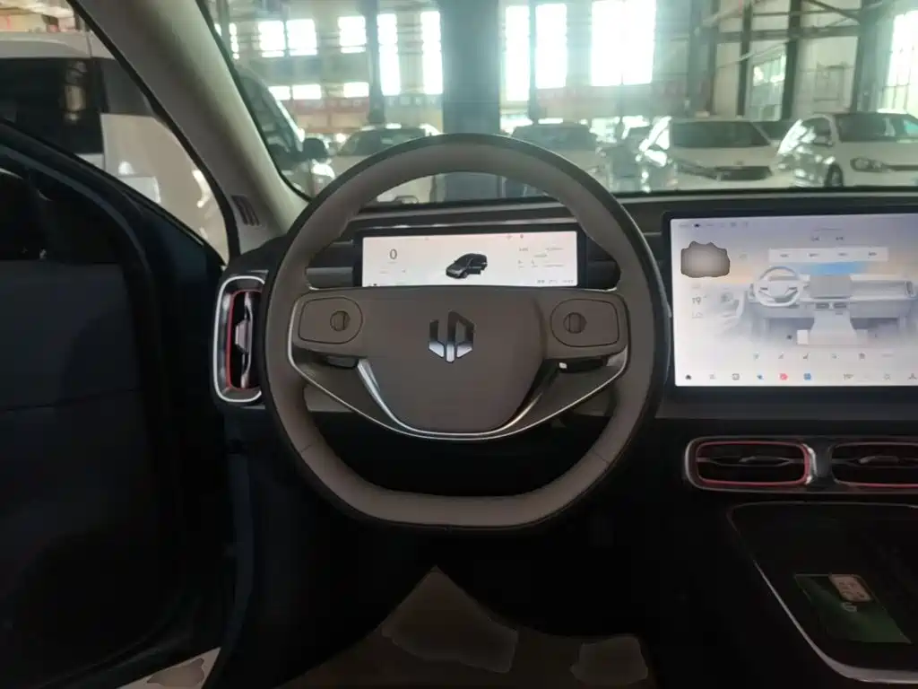Leapmotor Leapmotor B01 — миниатюра 11