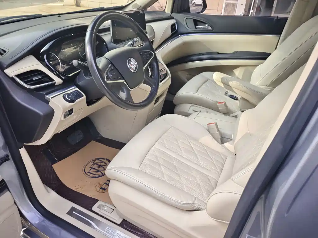 Buick GL8 — миниатюра 10