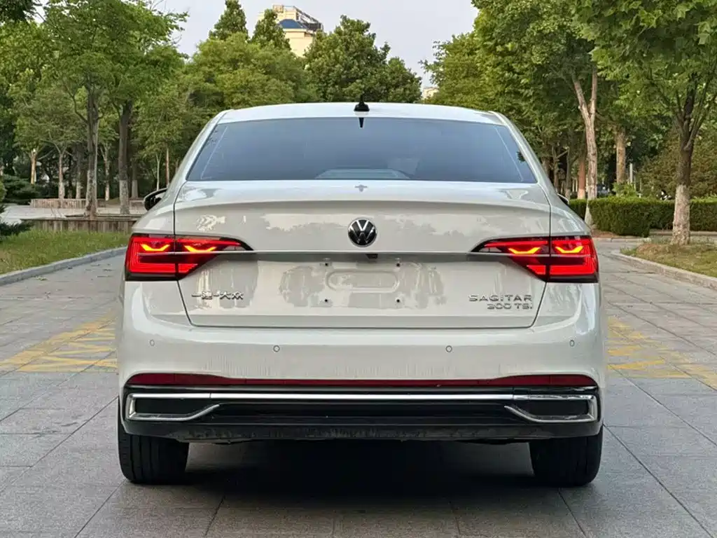 Volkswagen Sagitar — миниатюра 26