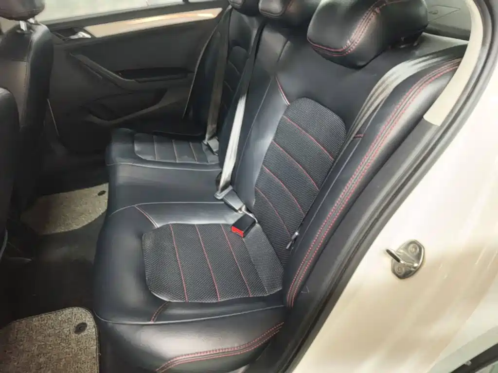 Volkswagen Jetta — миниатюра 17