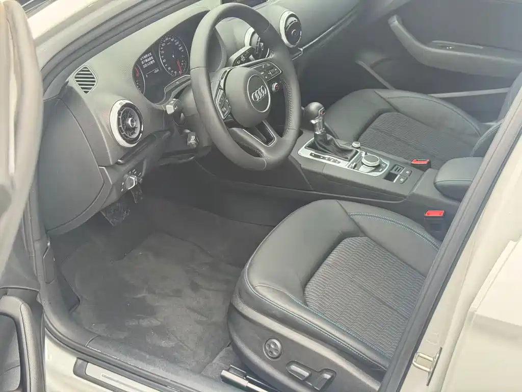 Audi A3 2020 Limousine 35 TFSI Fashion VI