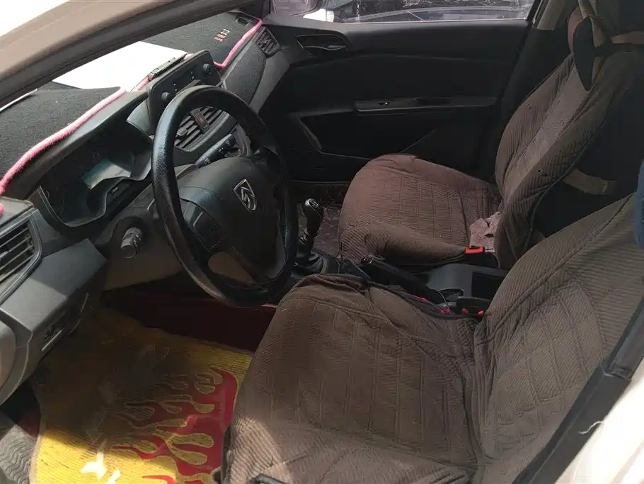 Baojun 310W 2017 1.2L MT V