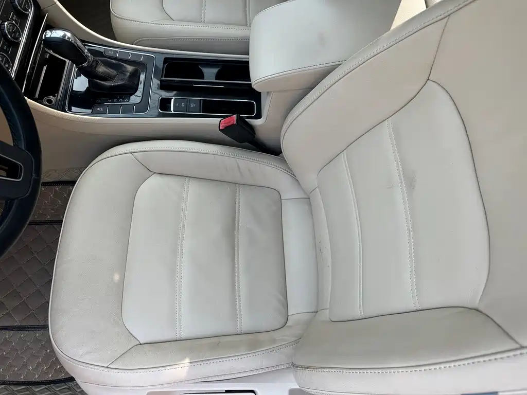 Volkswagen Passat 2014 1.8TSI DSG