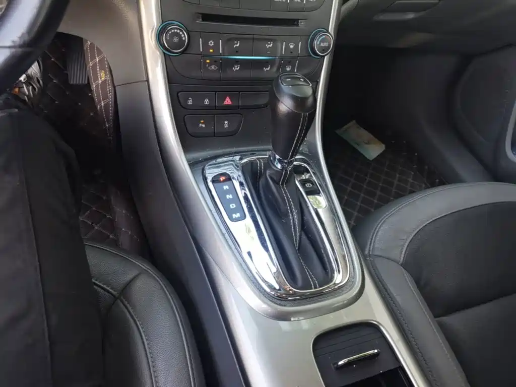 Chevrolet Malibu — миниатюра 14
