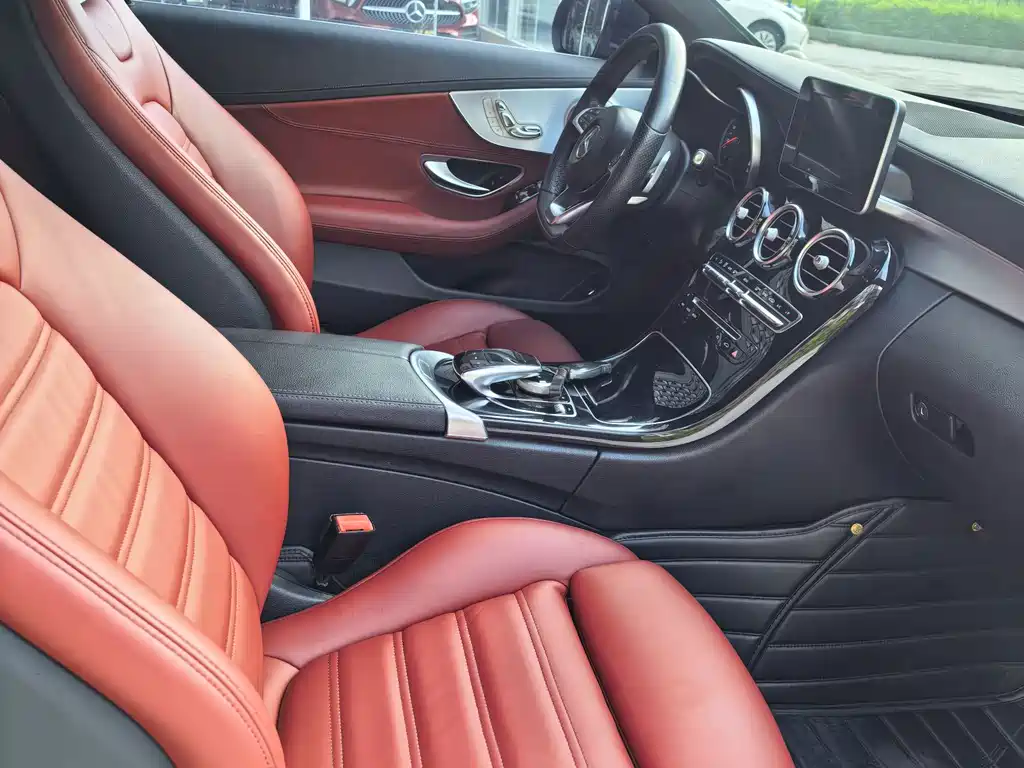 Mercedes-Benz C-Class (Import) — миниатюра 4