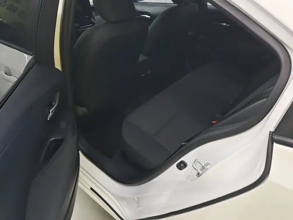 Toyota Corolla — миниатюра 17