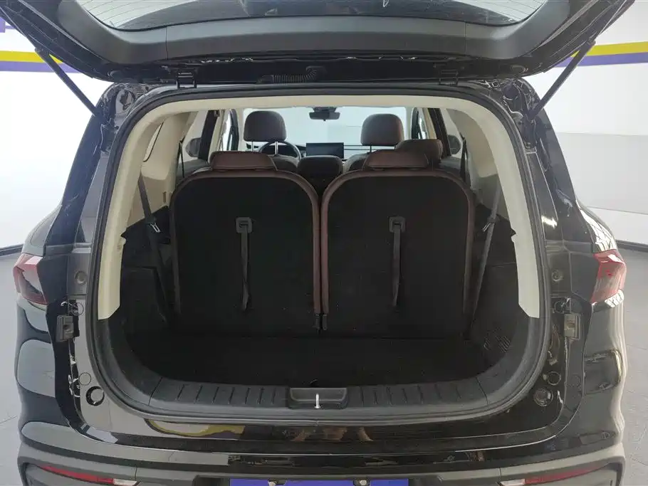 Geely Haoyue 2022 1.8TD DCT Luxury 7 мест