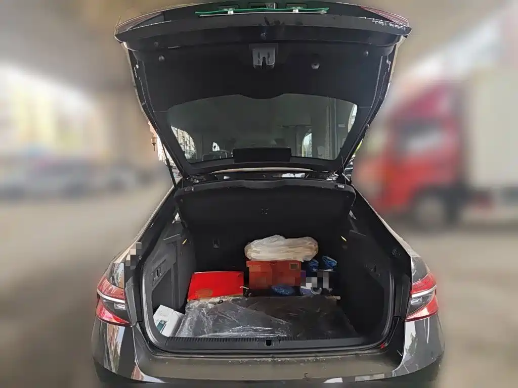 Skoda Superb — миниатюра 20