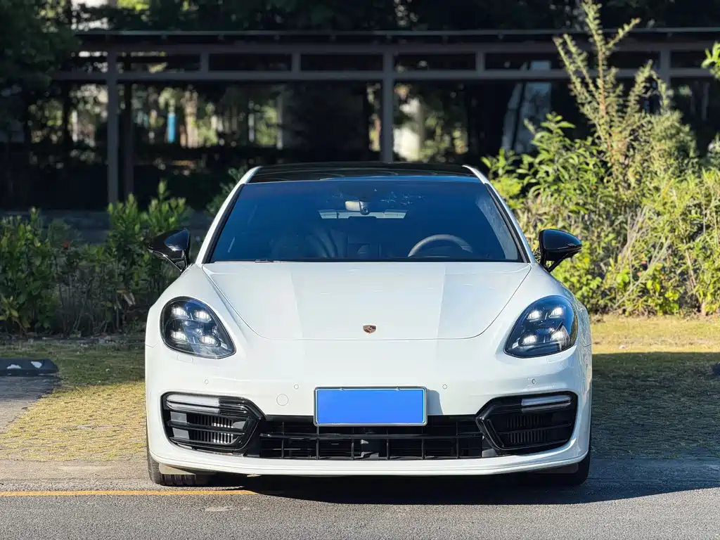 Porsche Panamera — миниатюра 2