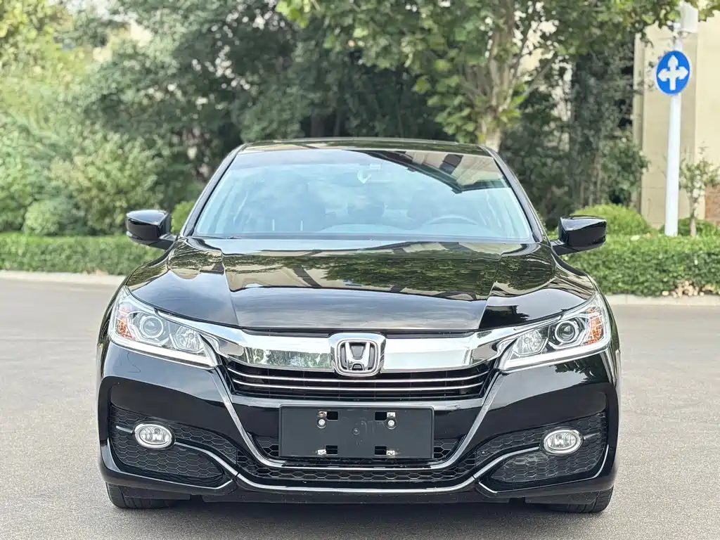Honda Accord — миниатюра 2