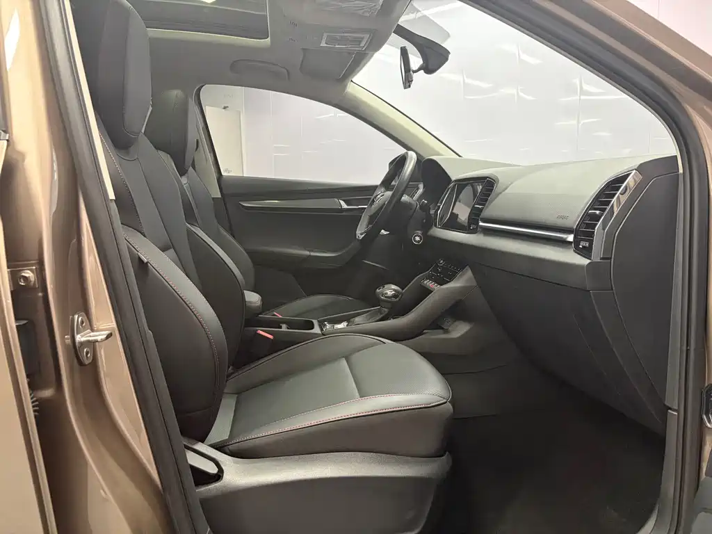 Skoda Karoq — миниатюра 14