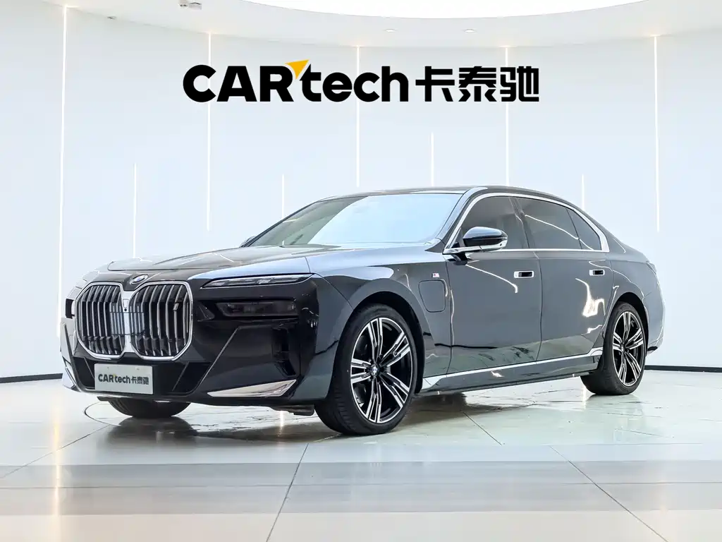 BMW i7 2023
