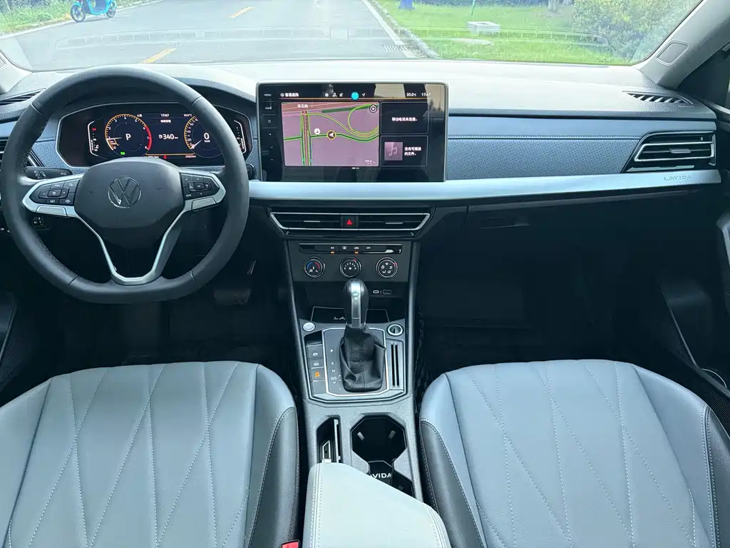 Volkswagen Lavida — миниатюра 6