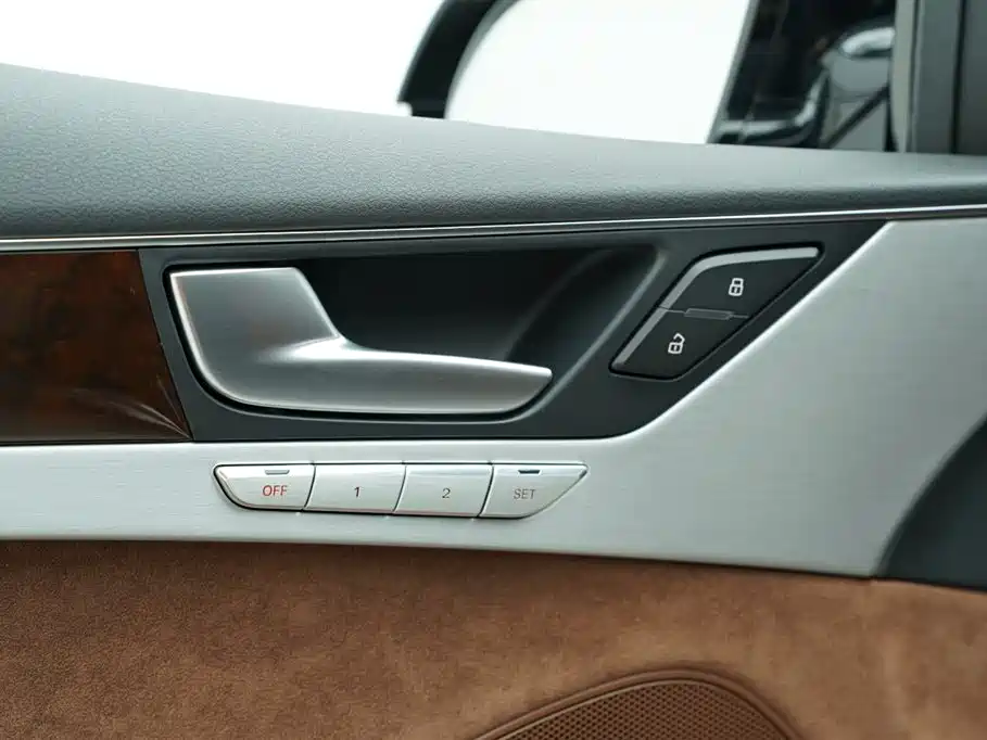 Audi A8 2014 A8L 45 TFSI quattro Luxury