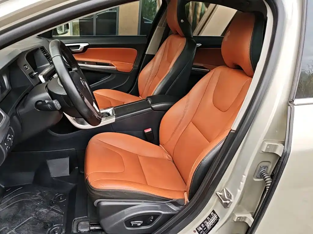 Volvo S60 — миниатюра 15
