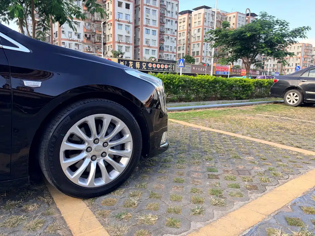 Cadillac XTS — миниатюра 8