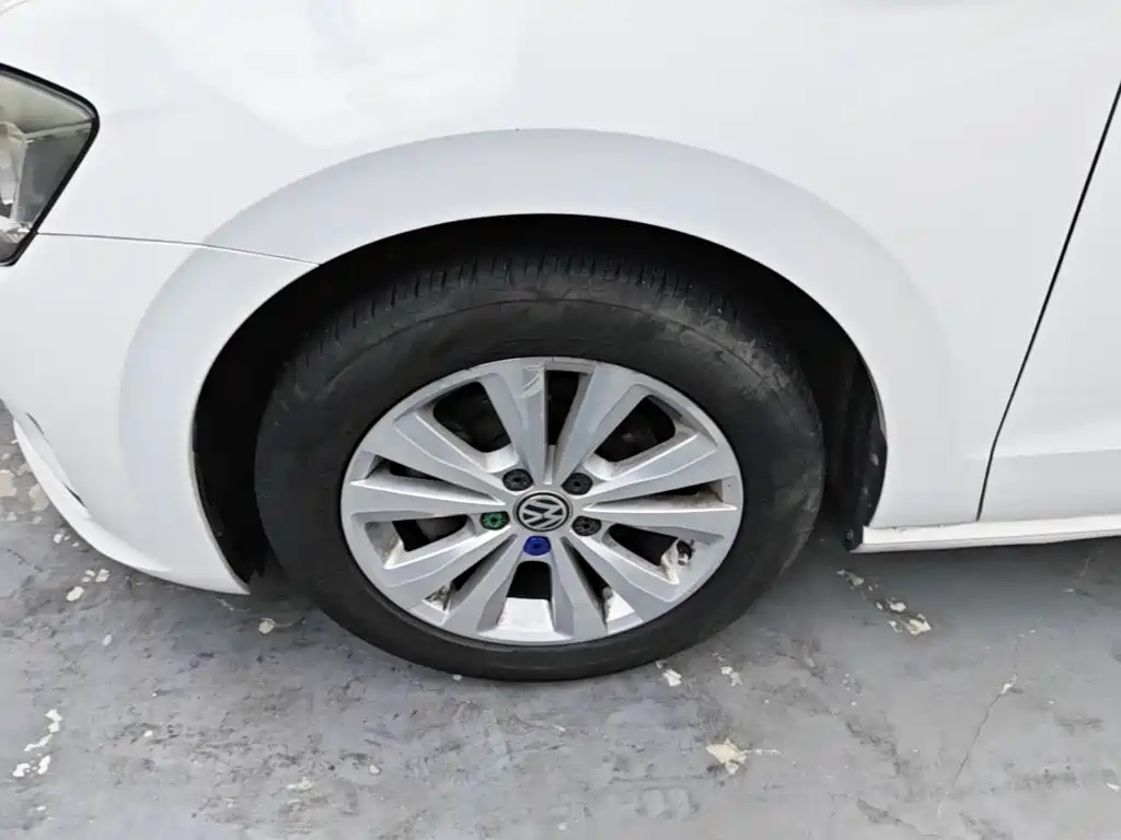 Volkswagen Golf Sportsvan — миниатюра 23