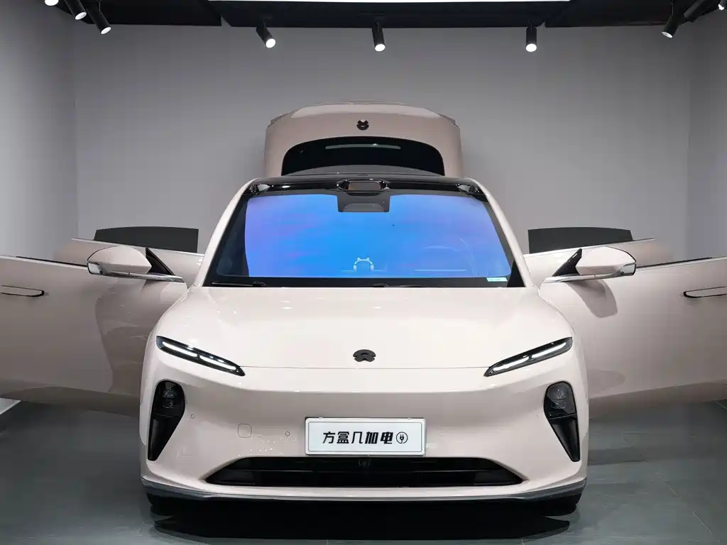 NIO ET5 — миниатюра 10