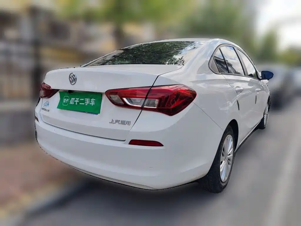 Buick Excelle — миниатюра 4