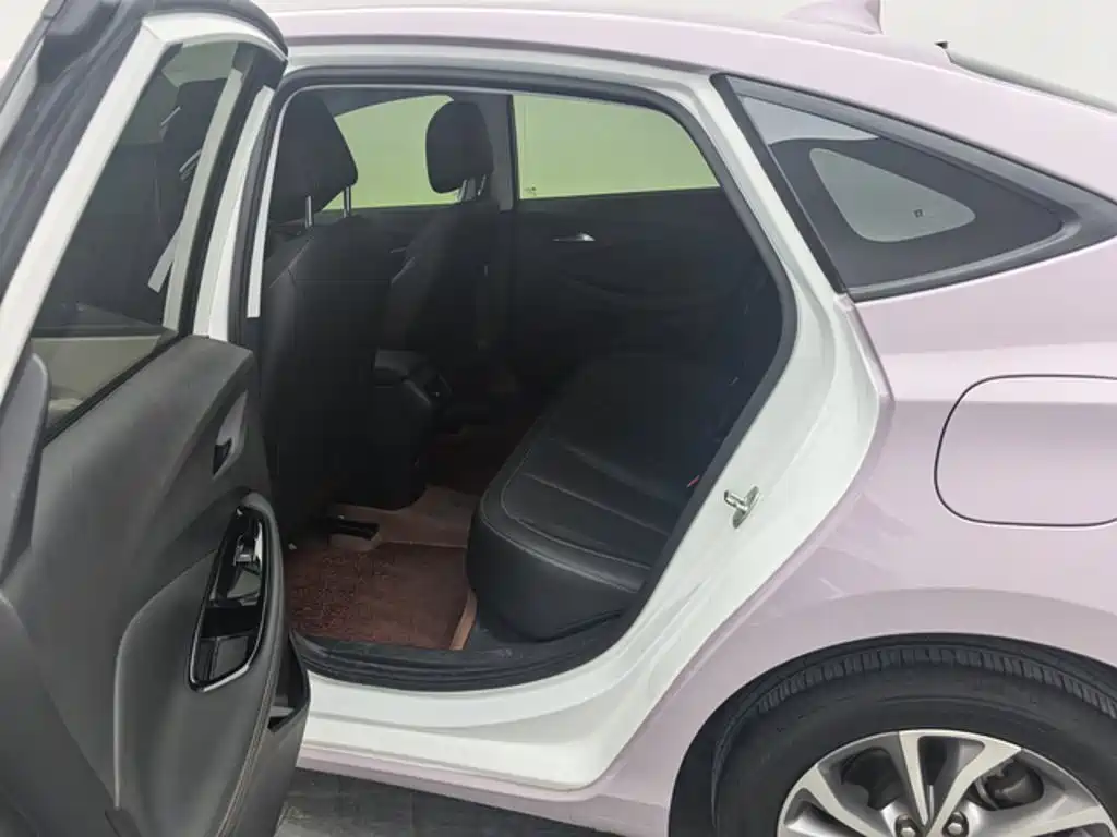 Buick Verano — миниатюра 7