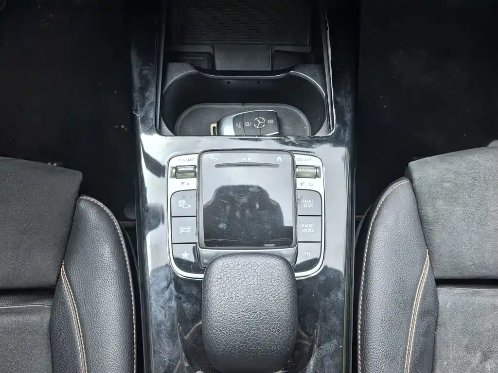 Mercedes-Benz A-Class — миниатюра 9