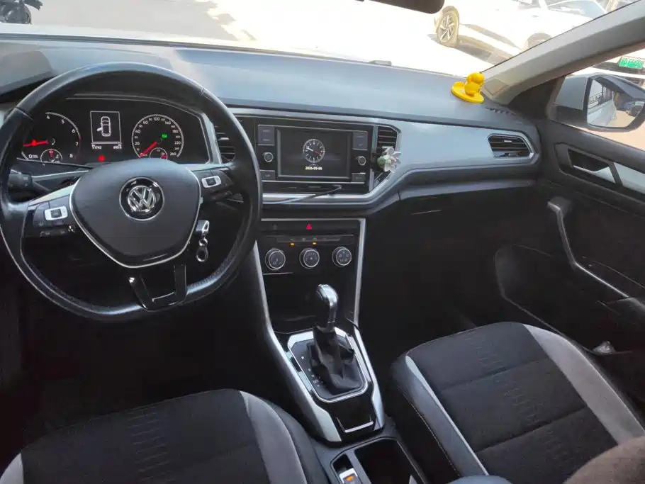 Volkswagen T-Roc — миниатюра 11