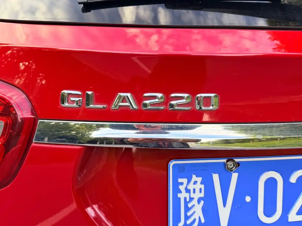 Mercedes-Benz GLA — миниатюра 8