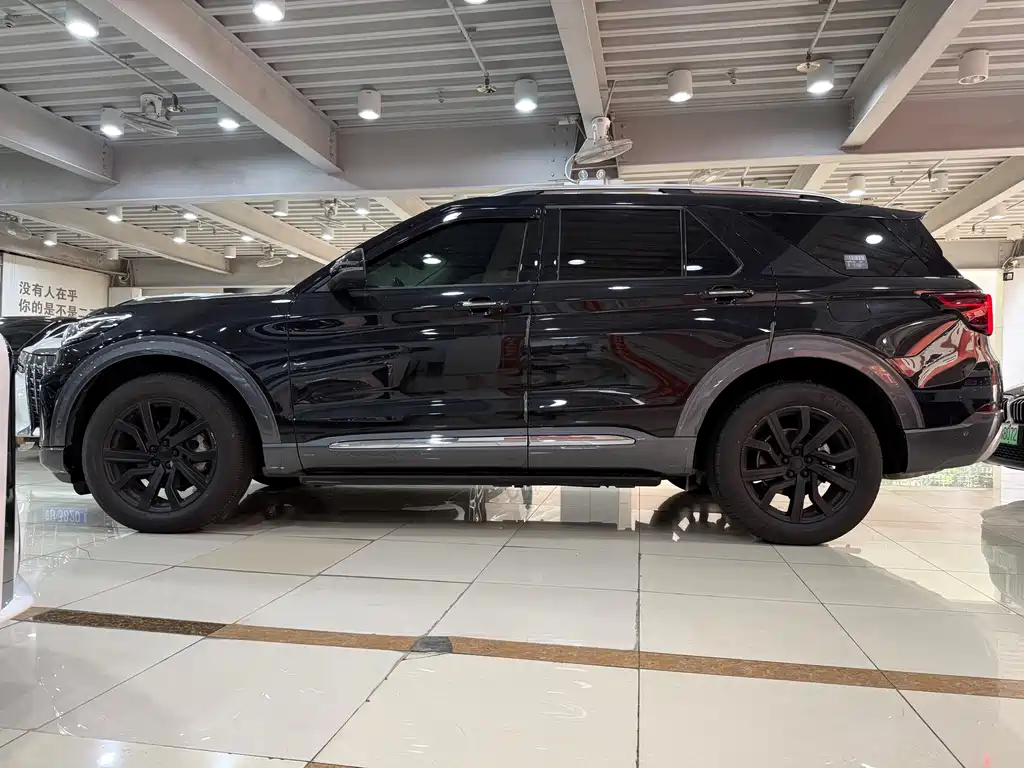 Ford Explorer — миниатюра 3