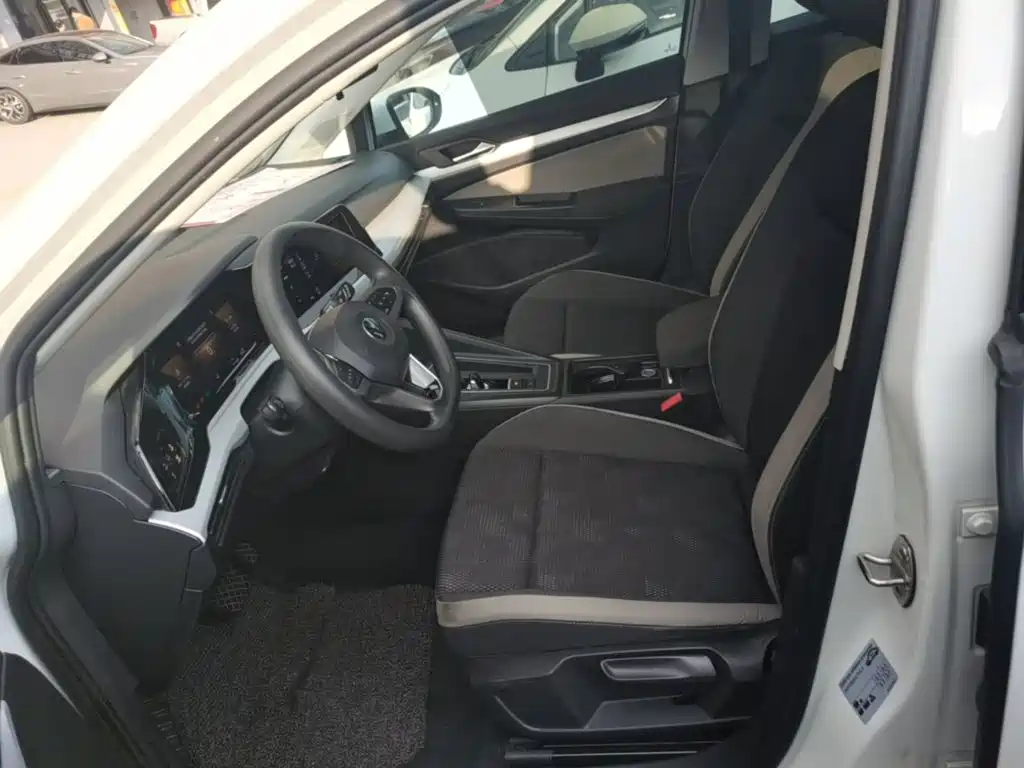 Volkswagen Golf — миниатюра 15
