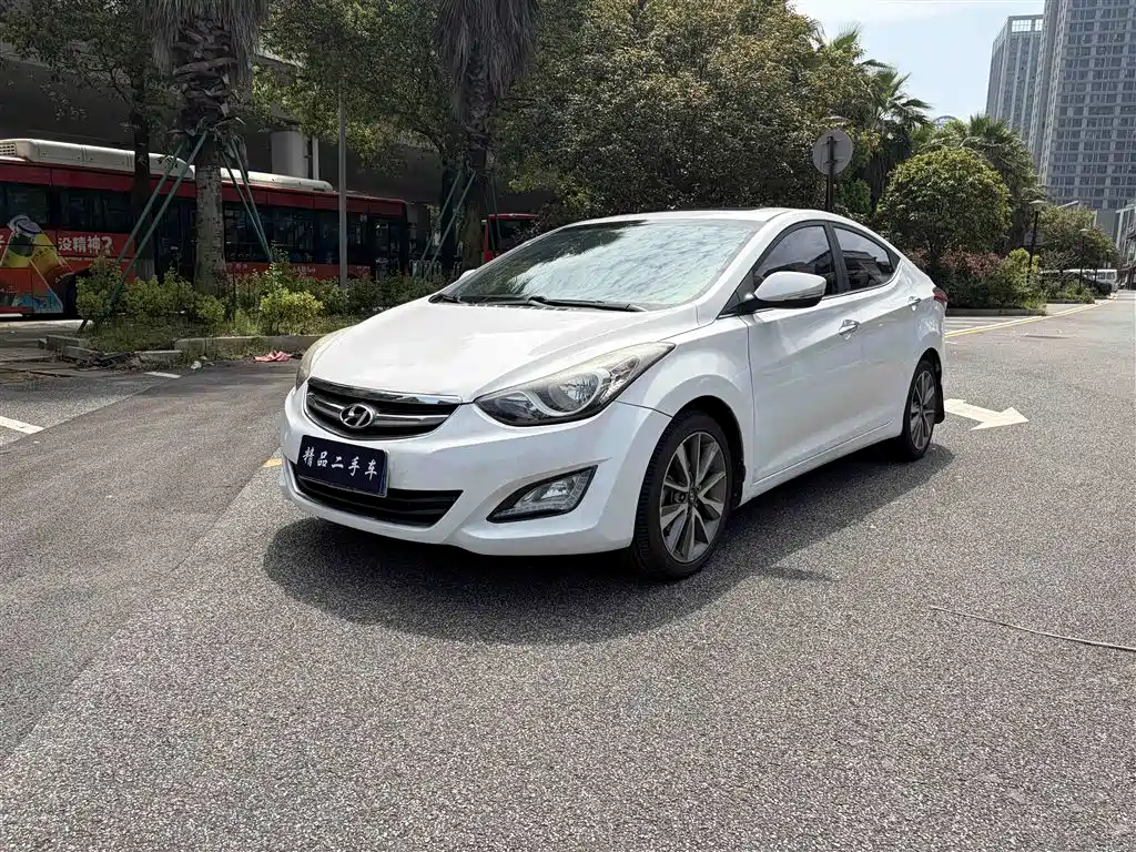 Hyundai Elantra Langdong 2015
