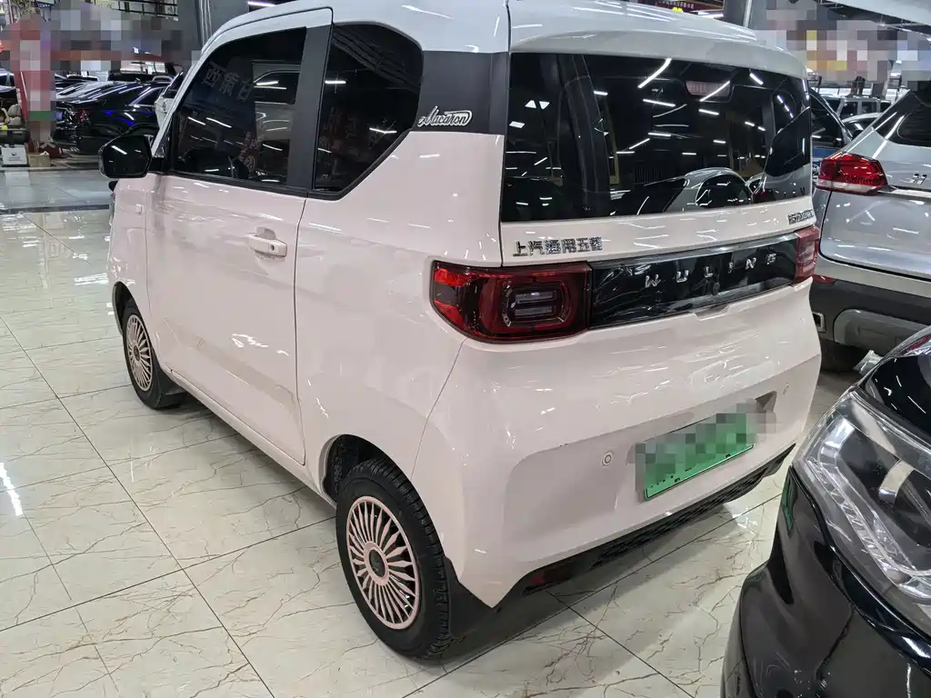 Wuling MINIEV — миниатюра 4