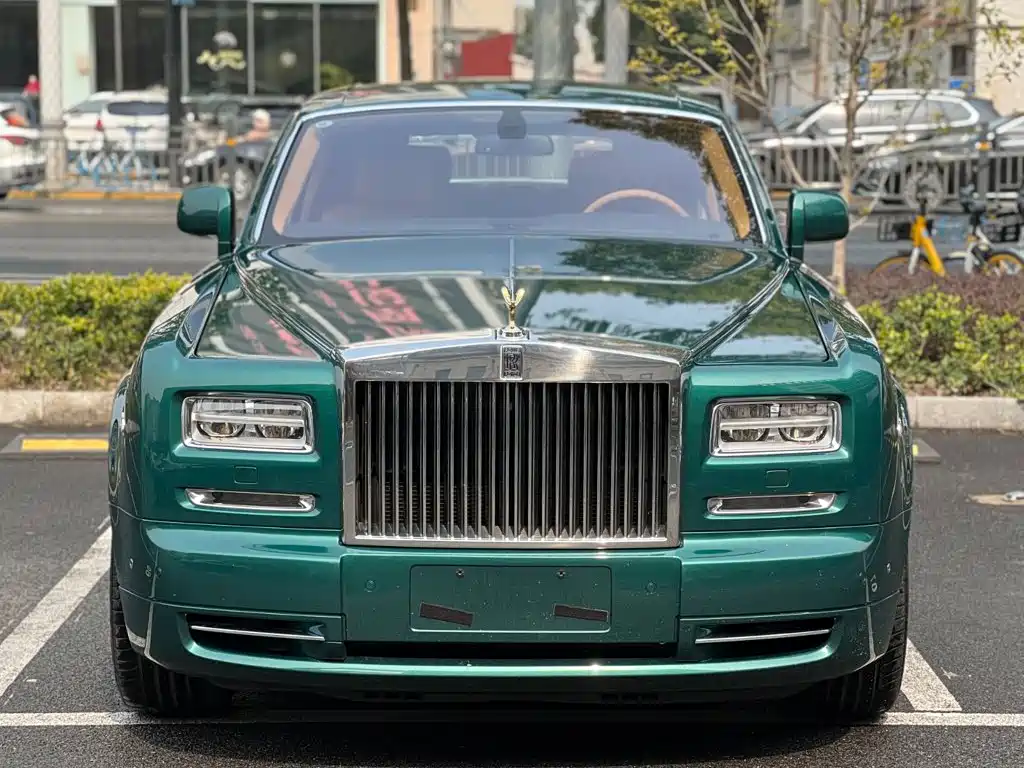 Rolls-Royce Phantom — миниатюра 2