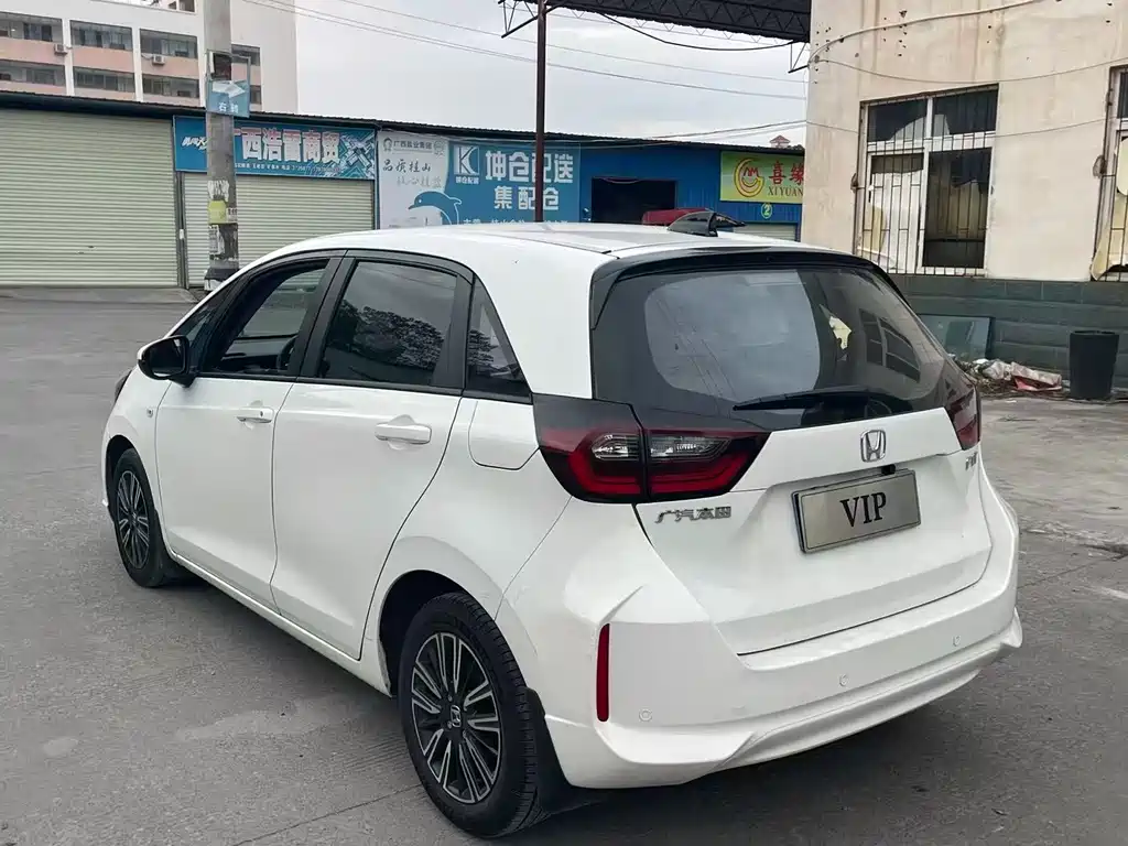 Honda Fit — миниатюра 6