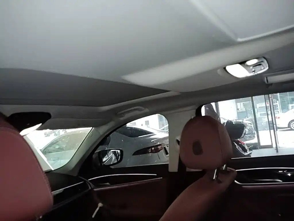 BMW 5 Series — миниатюра 18