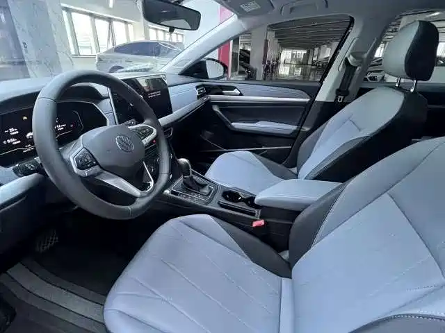 Volkswagen Lavida — миниатюра 9