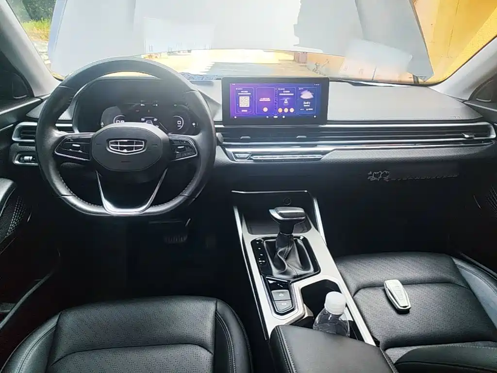 Geely Emgrand — миниатюра 10