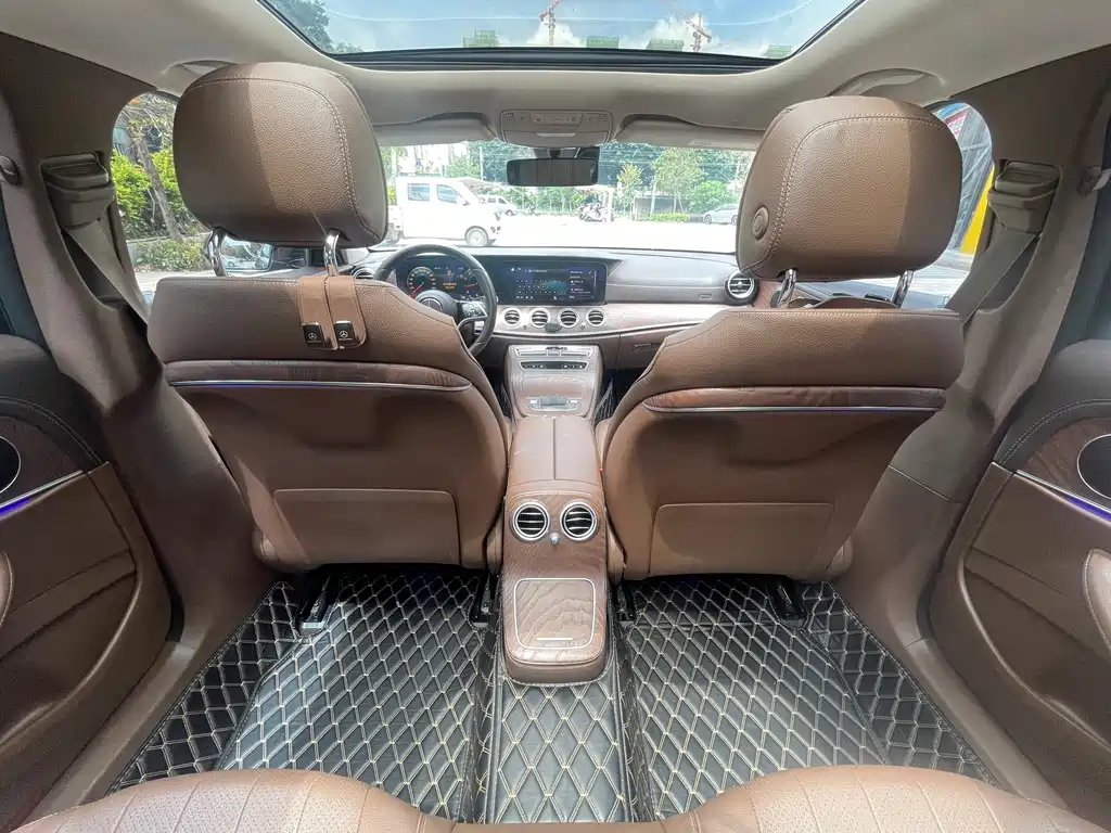 Mercedes-Benz E-Class — миниатюра 21