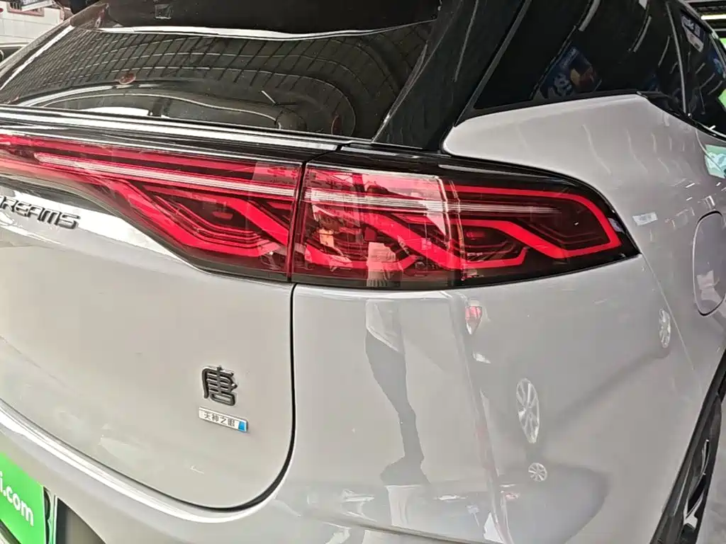 BYD Tang New Energy — миниатюра 8