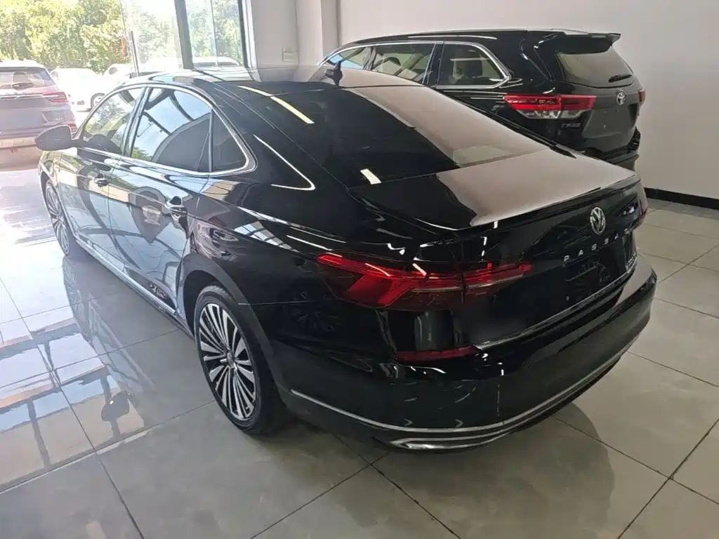 Volkswagen Passat — миниатюра 5