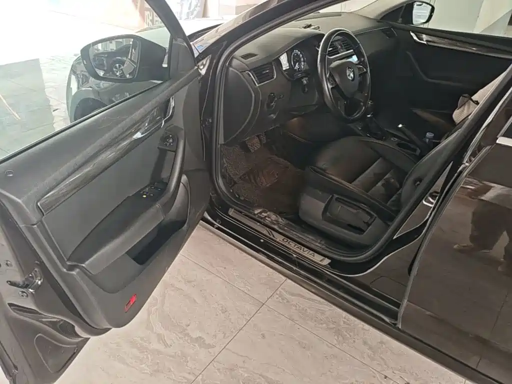 Skoda Octavia — миниатюра 16