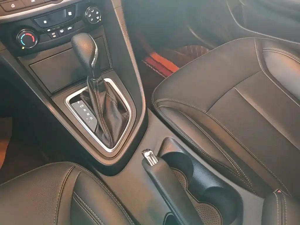 Buick Excelle — миниатюра 14