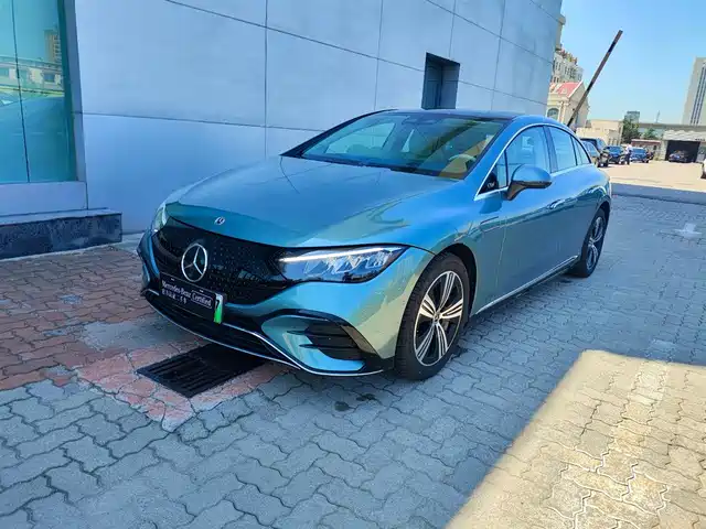 2025 Mercedes-Benz EQE