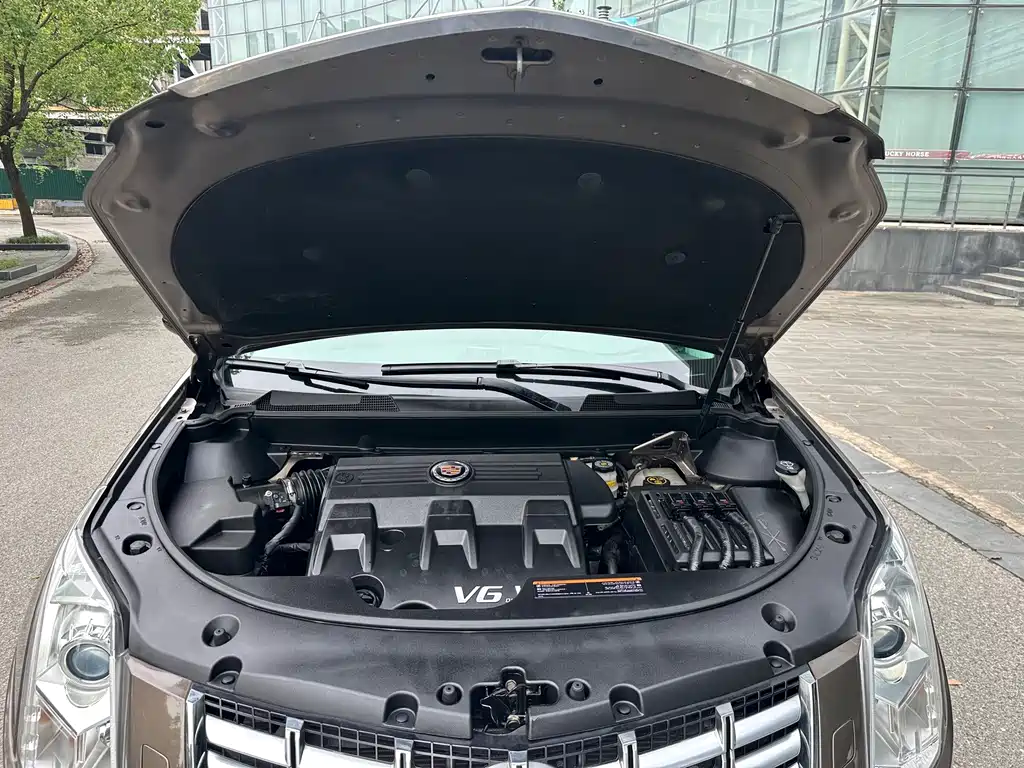 Cadillac SRX — миниатюра 15